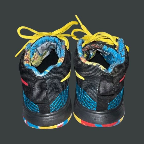 Nike Kyrie Flytrap 6 (GS) Black/White/Tour Yellow/University Red Sneaker Size 4 - Picture 3 of 8